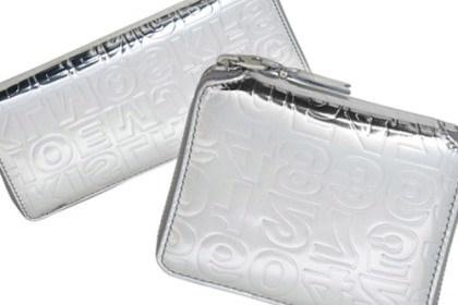 comme-des-garcons-silver-embossed-wallets-11